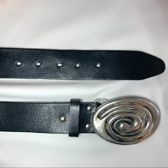 ❌SOLD ❌ Vintage Black Leather Belt Silver Buckle - Picture 5 of 8